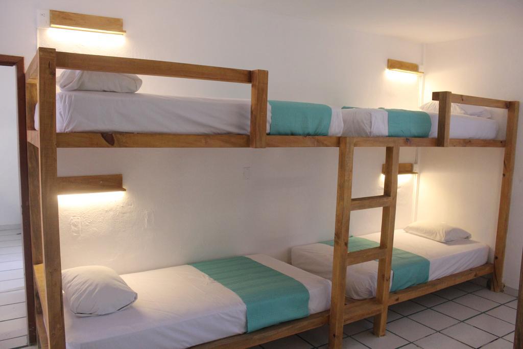 Hostal Mx 5Th Avenue Плая дел Кармен Стая снимка